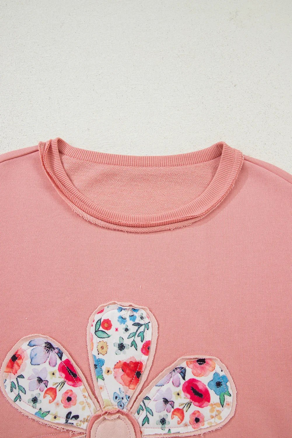 Peach Blossom Flower Applique Patchwork Drop Sleeve Pullover Sweatshirt - minbolu -