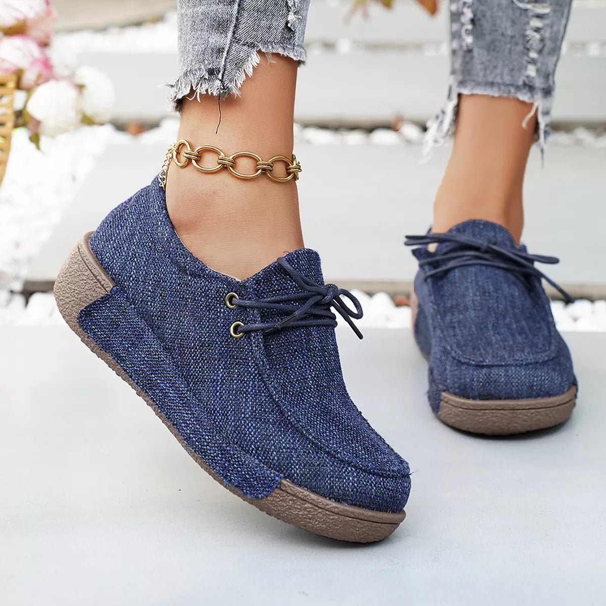 Round Toe Lace-Up Sneakers - minbolu -